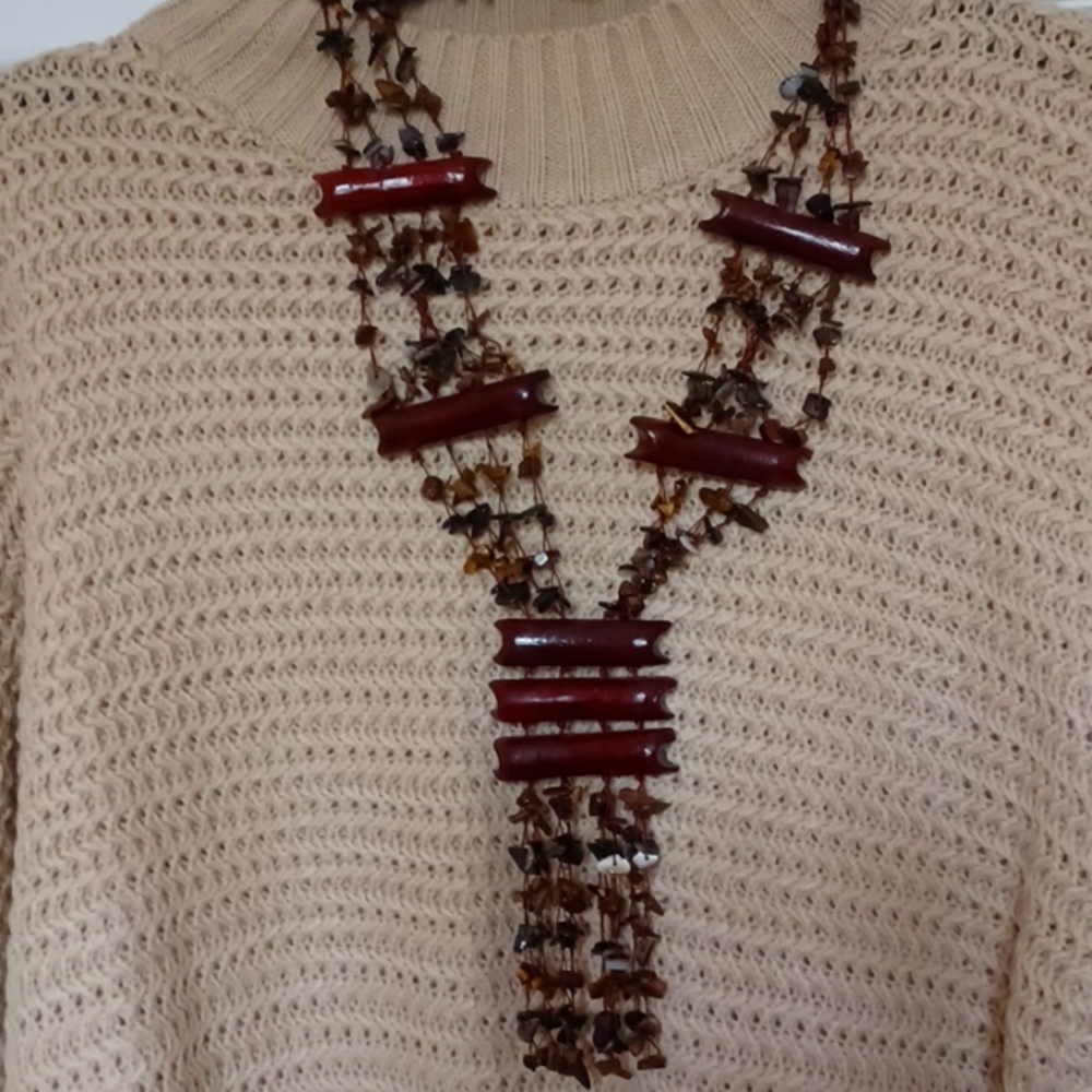 Amazing necklace,in new condition,Boho influenced.